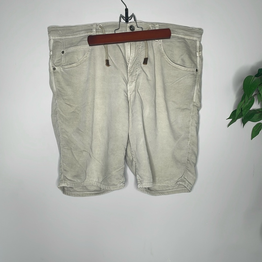 Zara Man Drawstring Shorts